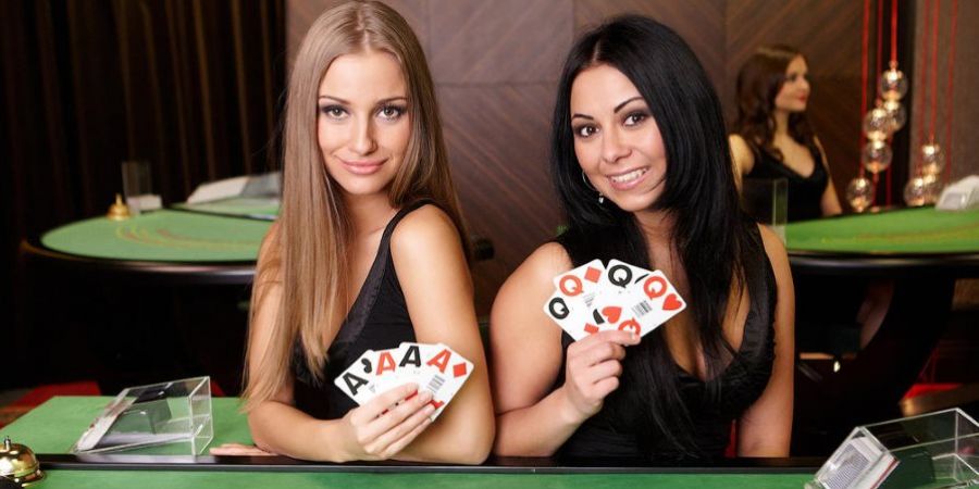 Evolution lägger till progressiv jackpott i Live Casino Hold'em